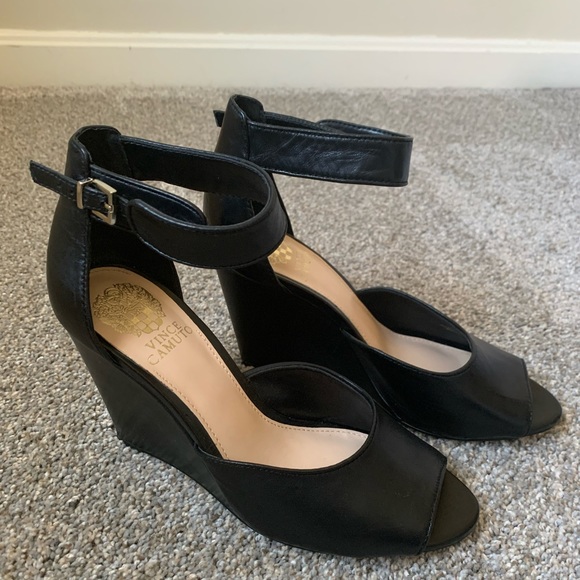Vince Camuto black ankle strap sandals - Picture 1 of 4